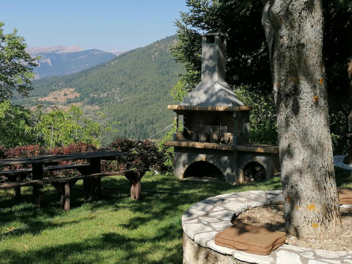 Ξενώνας Το Πατρικό Karia  Екстер'єр фото