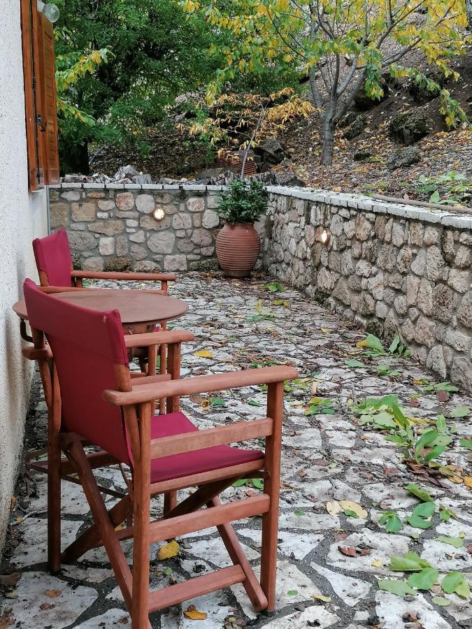 Ξενώνας Το Πατρικό Karia  Екстер'єр фото